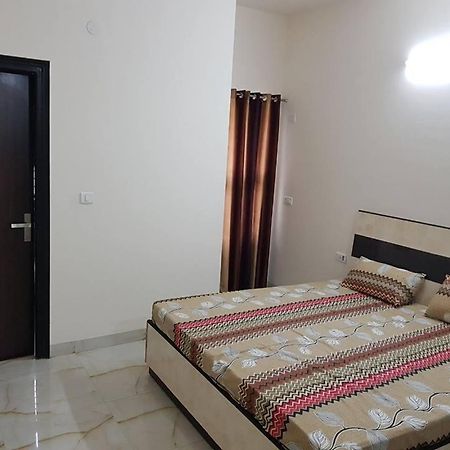 Metro Inn Pg Gurgaon Buitenkant foto