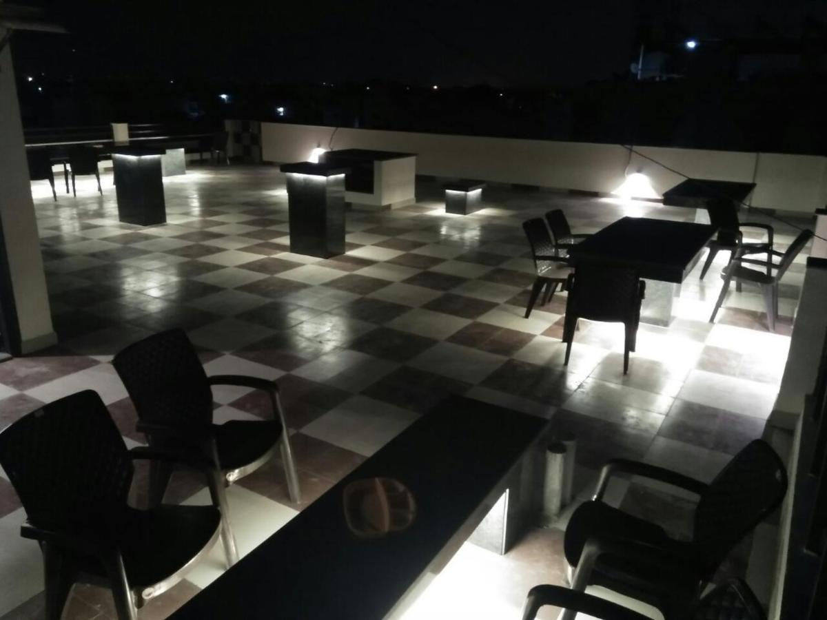 Metro Inn Pg Gurgaon Buitenkant foto